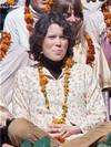 prudence-farrow-in-rishikesh-with-the-beatles-learning-meditation